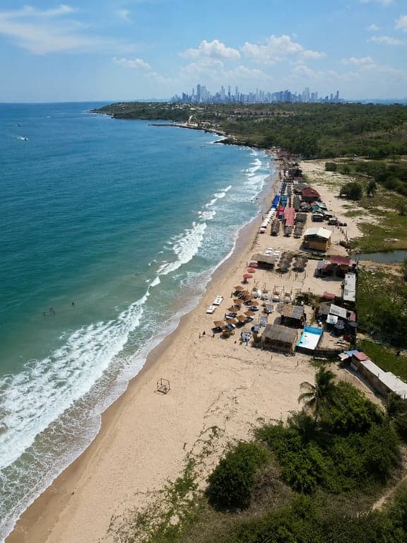 Playa Linda (Tierra Bomba)