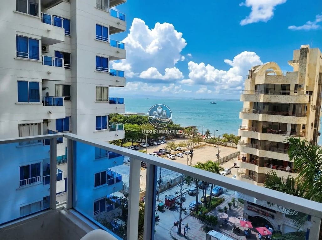 Apartamentos en el Edificio Nuevo Conquistador, El Laguito Cartagena de Indias, vista del edificio frente al Hilton